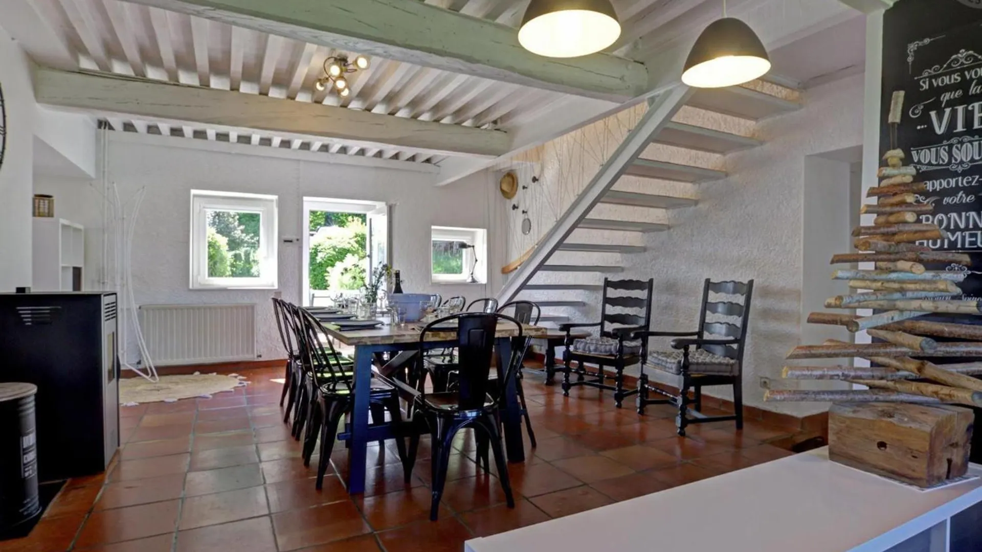 Maison De Campagne Avec Piscine, Spa Et Jeux Exterieurs Dans Le Haut Beaujolais - Fr-1-496-247 Belmont-de-la-Loire 0*,  Franciaország