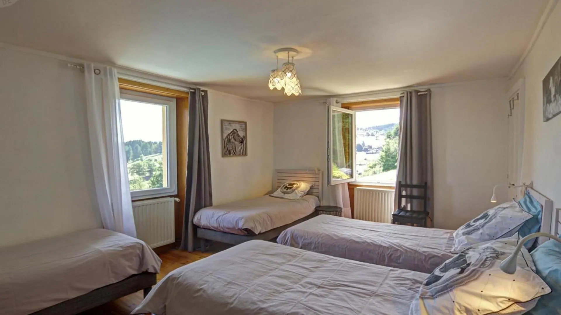 Maison De Campagne Avec Piscine, Spa Et Jeux Exterieurs Dans Le Haut Beaujolais - Fr-1-496-247 Belmont-de-la-Loire Nyaraló