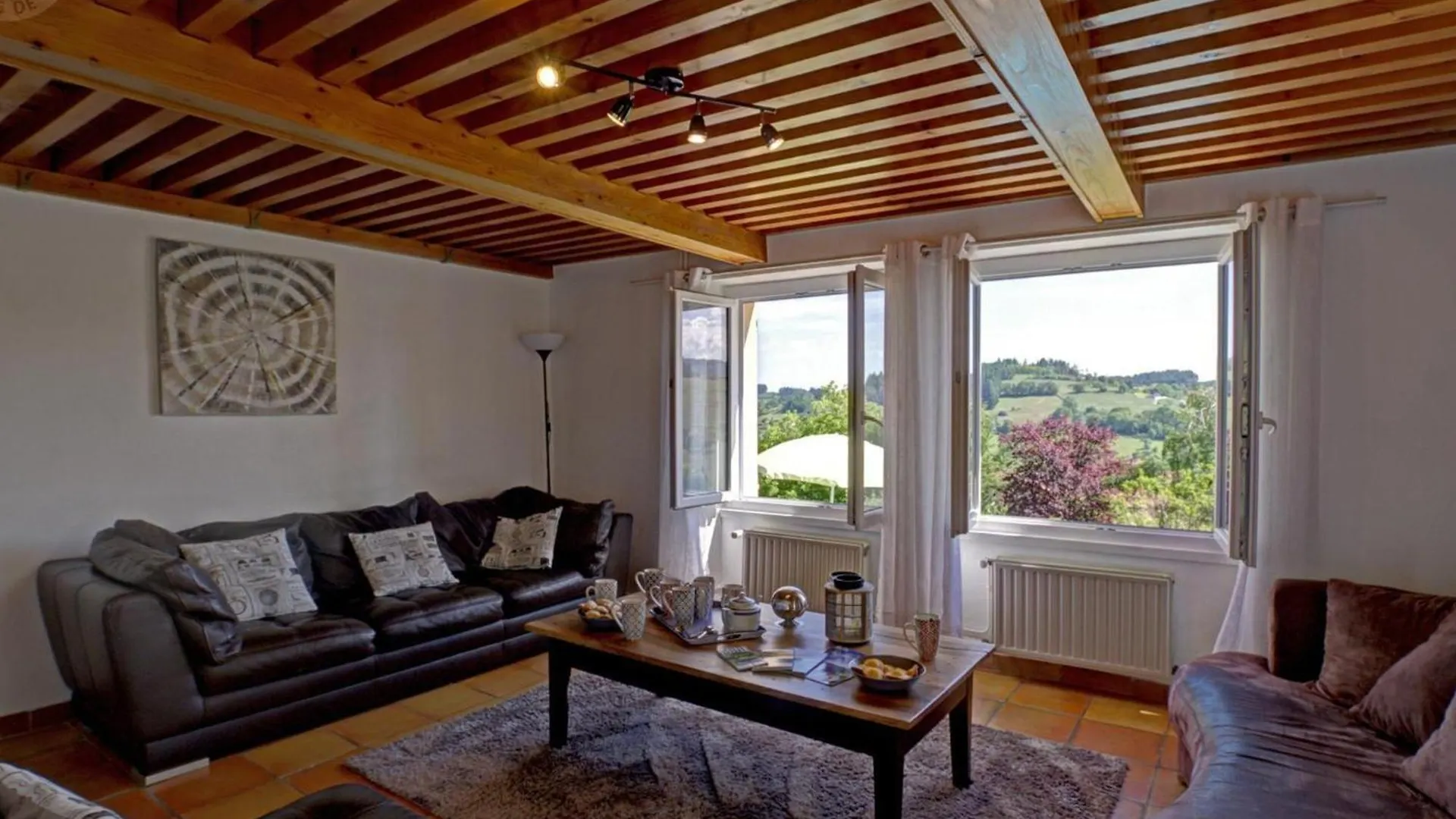 Maison De Campagne Avec Piscine, Spa Et Jeux Exterieurs Dans Le Haut Beaujolais - Fr-1-496-247 Belmont-de-la-Loire